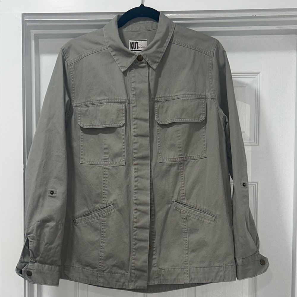Kut from the Kloth Button Down Roll Up Sleeve Top in Olive
